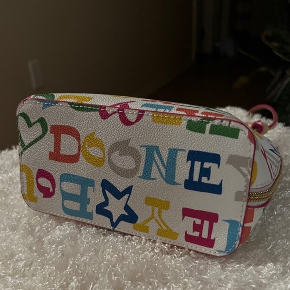 💥NWT Dooney Bourke Doodle Trixie Purse - Picture 2 of 5